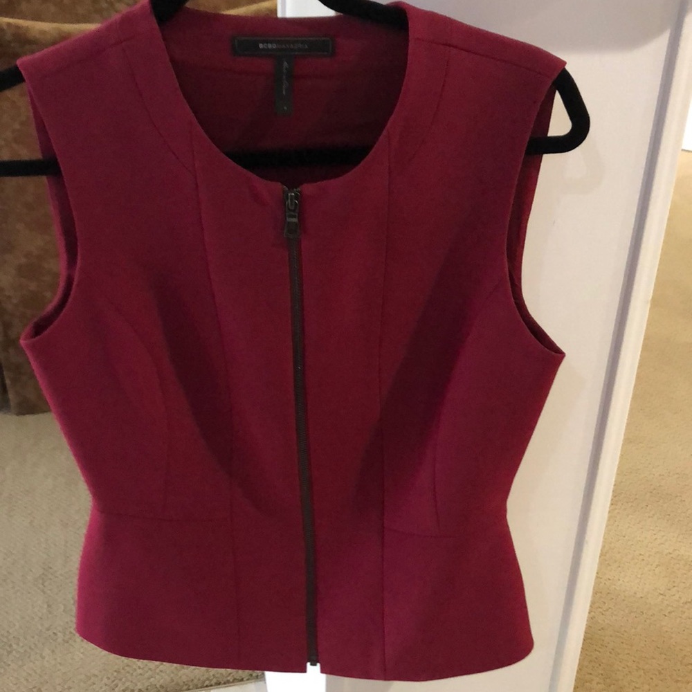 BCBGMAXAZRIA Zip up top/Vest size S